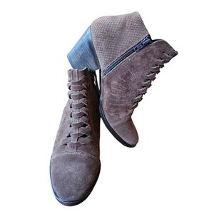 Free People Loveland Brown Suede Booties size 6